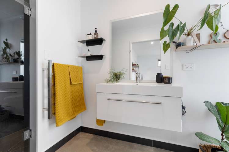 227 Lakes Boulevard Pyes Pa_22