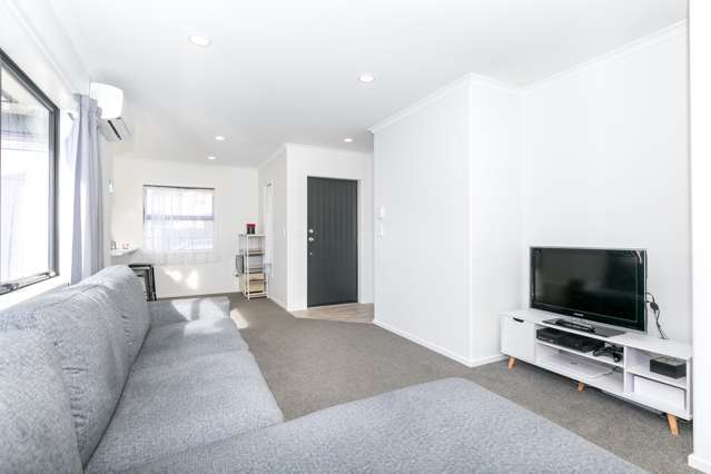 2/123 Holland Road Fairfield_1