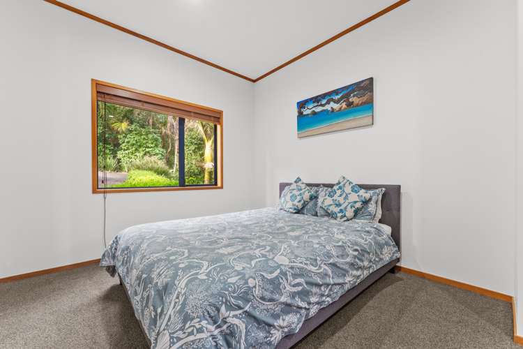 84 Domain Crescent Muriwai_17