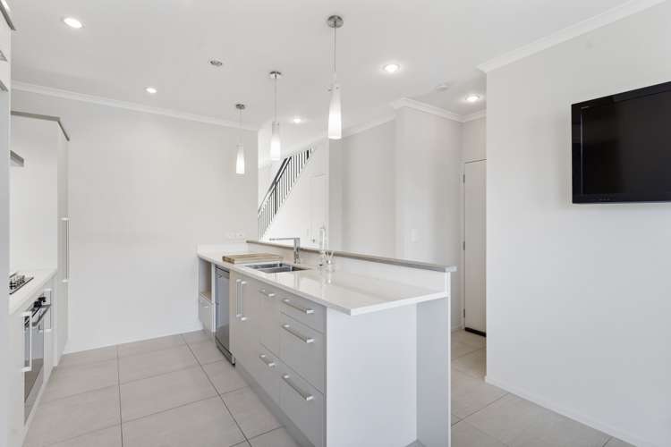 51 Costa Viva Crescent Karaka_4