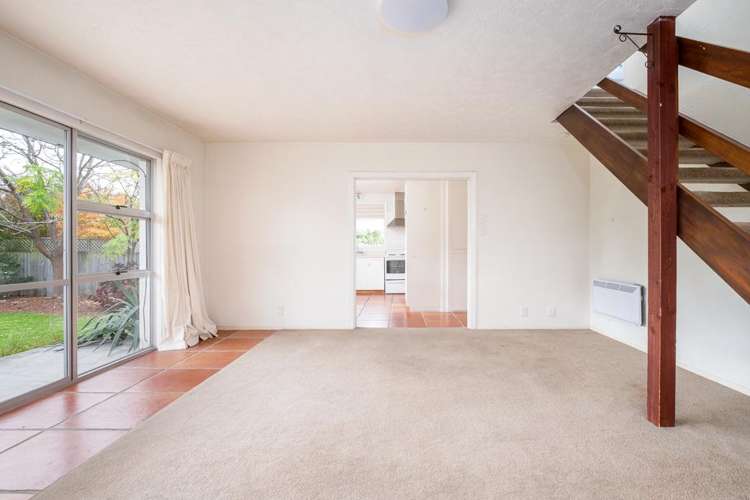 2/77 Mays Road_5