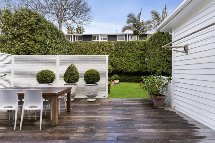 26 Sarsfield Street Herne Bay_12