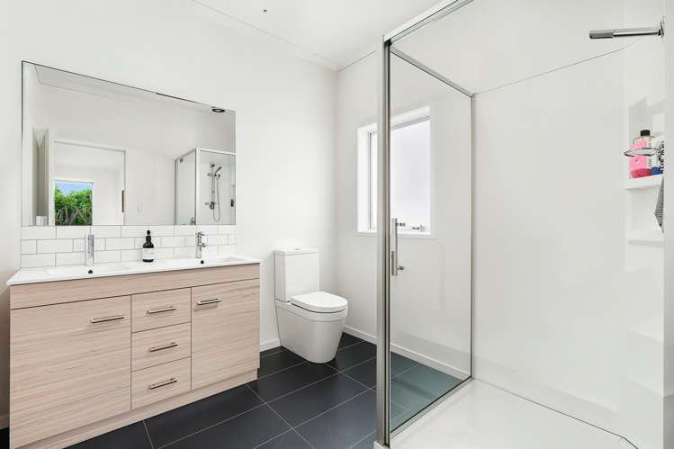 312 Birdwood Road Massey_19