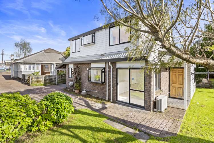 137 Pah Road Royal Oak_4