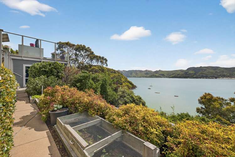 303 Marine Drive Charteris Bay_34