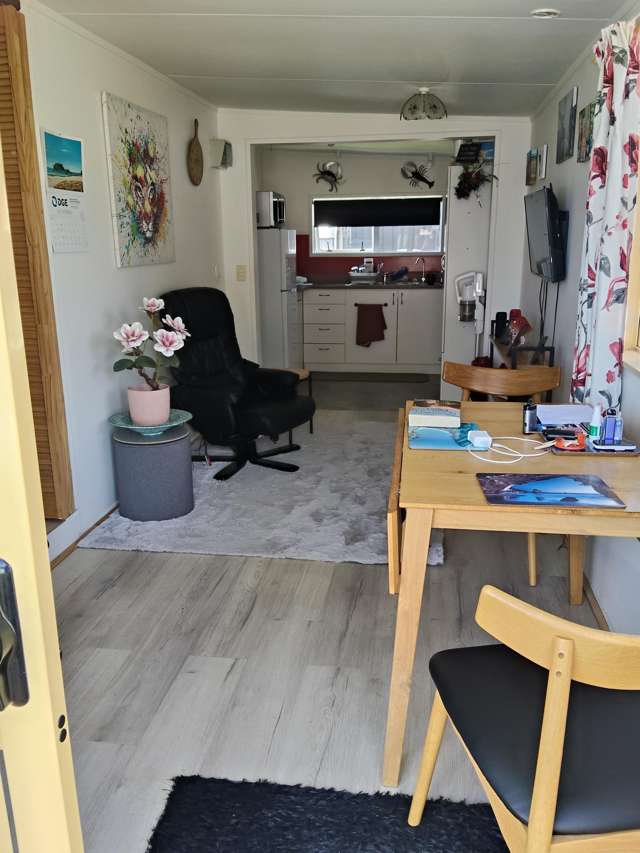 B4/473 Thames Coast Road Te Puru_3