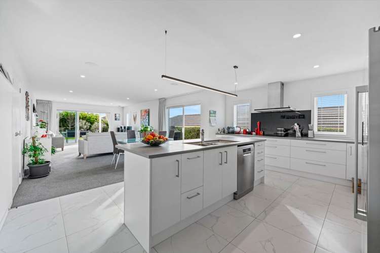 6 Orchard Terrace Riverhead_6