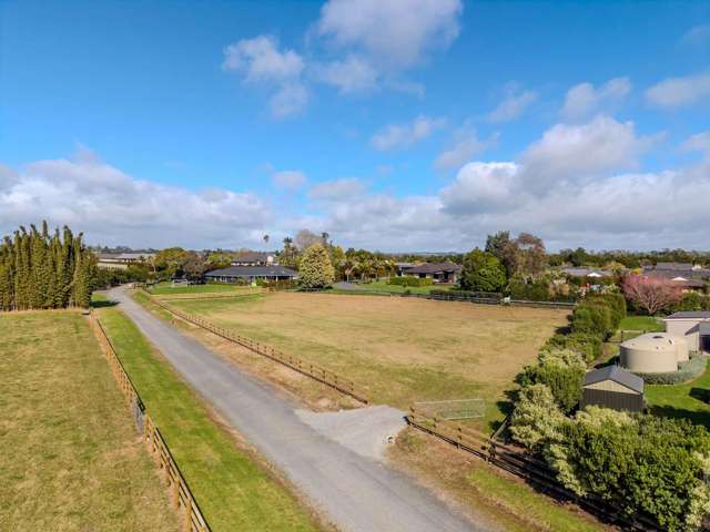 FLAT, PRIVATE KERIKERI SECTION