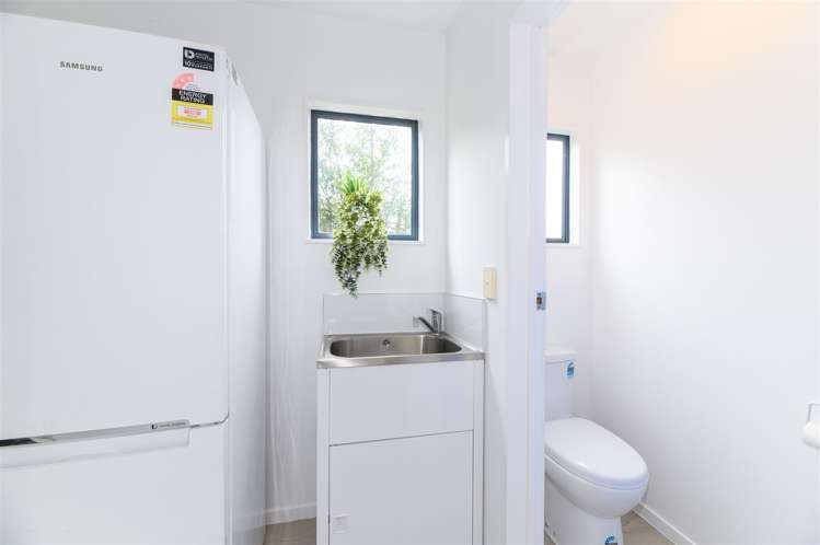 111a Rosier Road Glen Eden_12