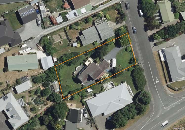 2 Huia Street Waikawa_18