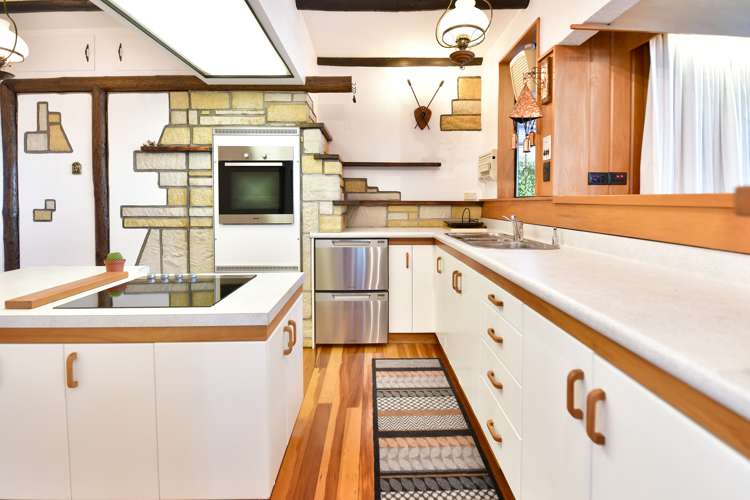 977 Whangaparaoa Road Tindalls Beach_13