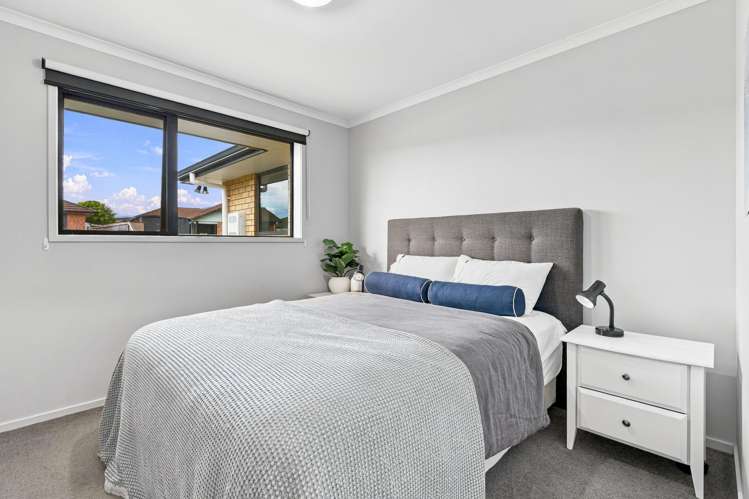 3 Michel Colombon Close Maunu_13