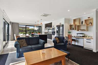 14 Hatric Road_4