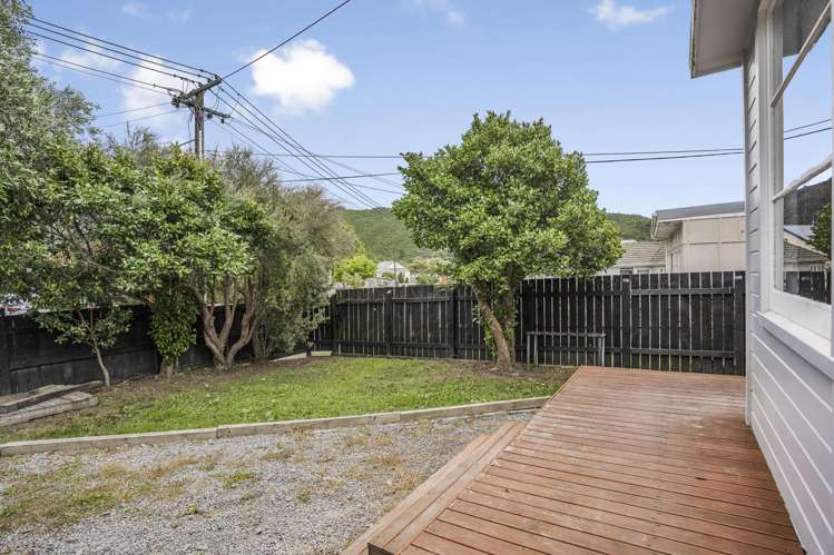 5 Buller Grove Naenae_17