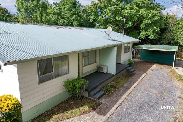 22A & B Barrie Crescent Silverdale_1