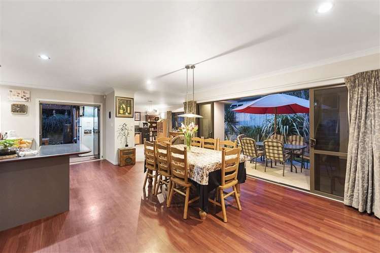 18 Sharaleigh Place Grandview Heights_31