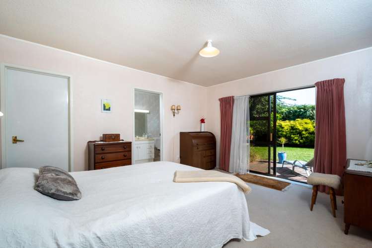 52 Spence Road Henderson_13