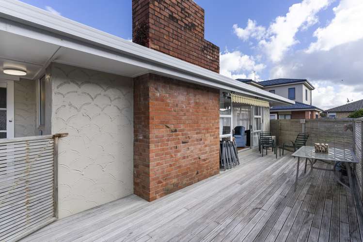 34 Centreway Road Orewa_5