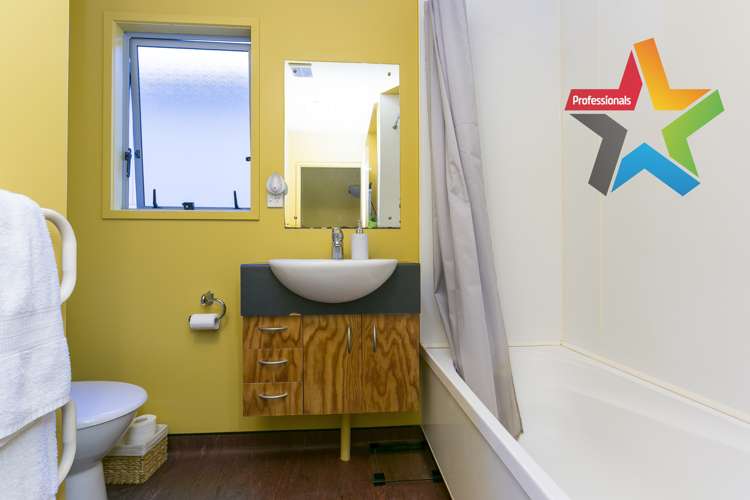 2/1 Drummond Street Mount Cook_8