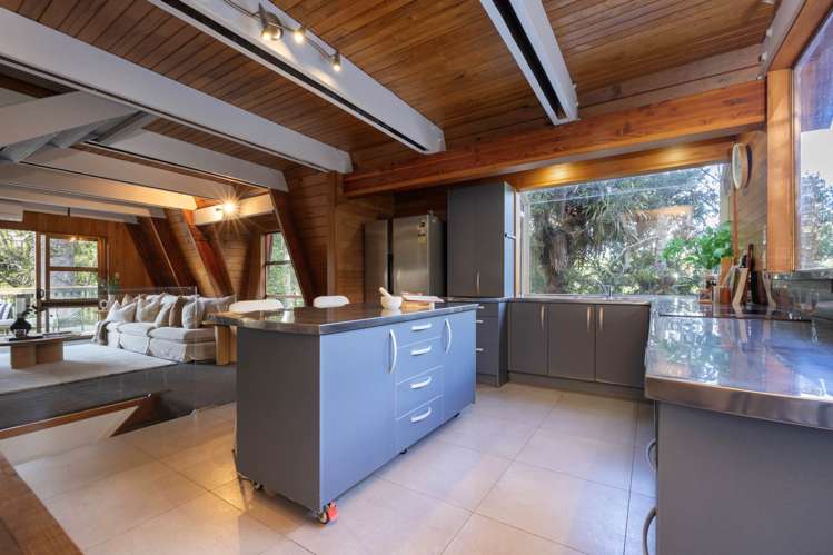 336 Huia Road Titirangi_7