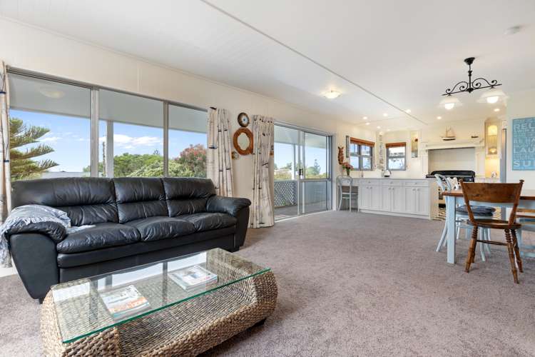 14 Tamarisk Drive Riversdale Beach_4