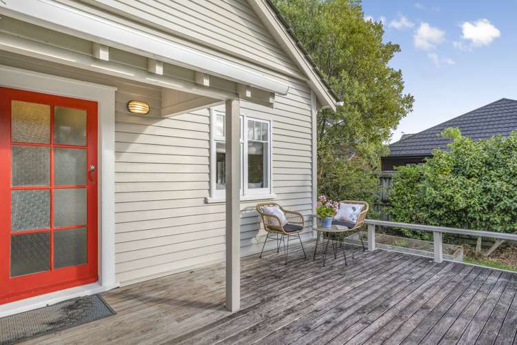 12 Pohutukawa Street Woburn_1