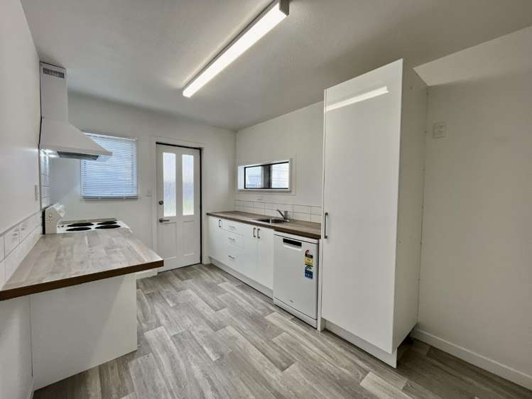 2/11 Burns Street 1551_2