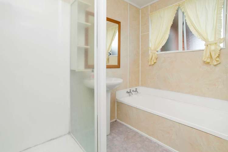 25 Etherton Drive Manurewa_8