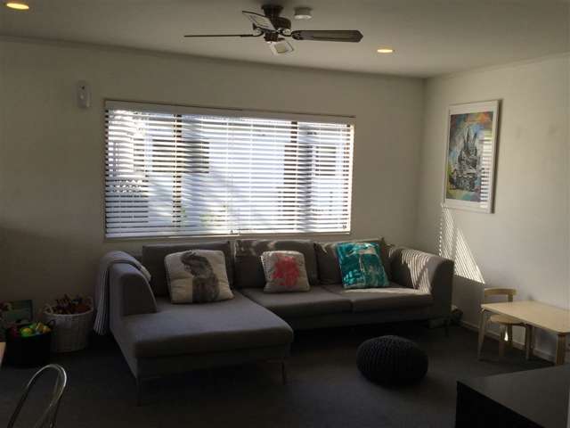 2/30 Avondale Road Avondale_1