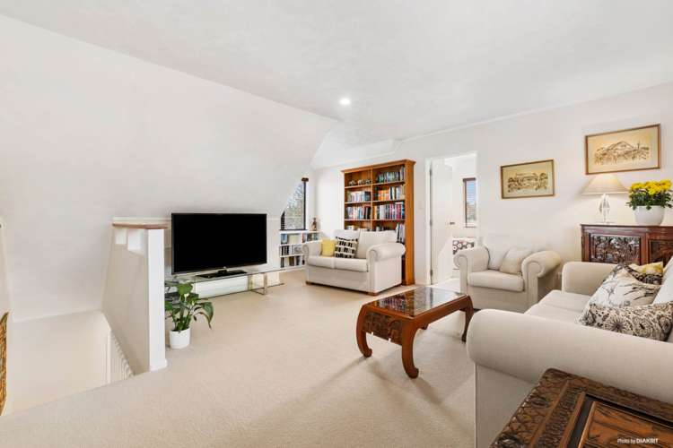 32 Orinda Close Botany Downs_9