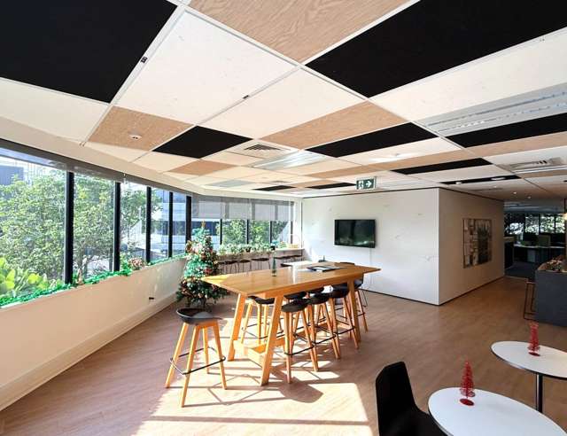 EXCELLENT ELLERSLIE OFFICE WITH FITOUT