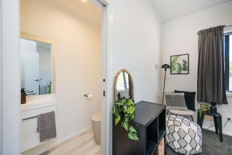 8 Cousins Avenue West Foxton Beach_14