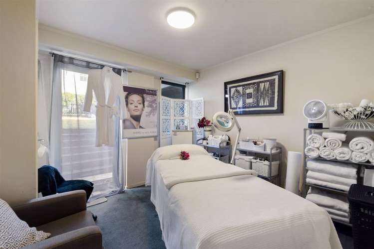 190 Hurstmere Road Takapuna_18