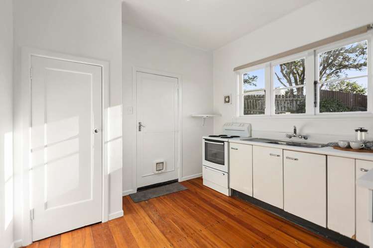 90B Townsend Road_5