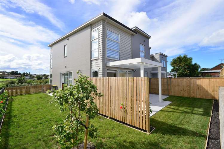 3 Couldrey Crescent Red Beach_0