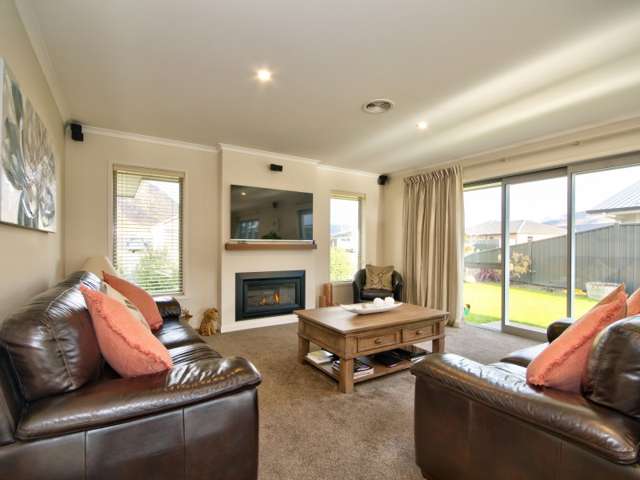 25 Myles Way Lower Shotover_1