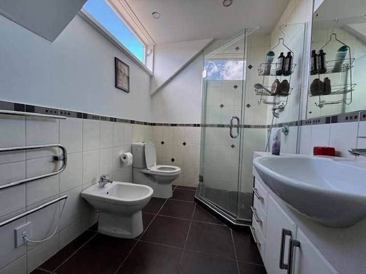 82 Abbotts Way Remuera_13