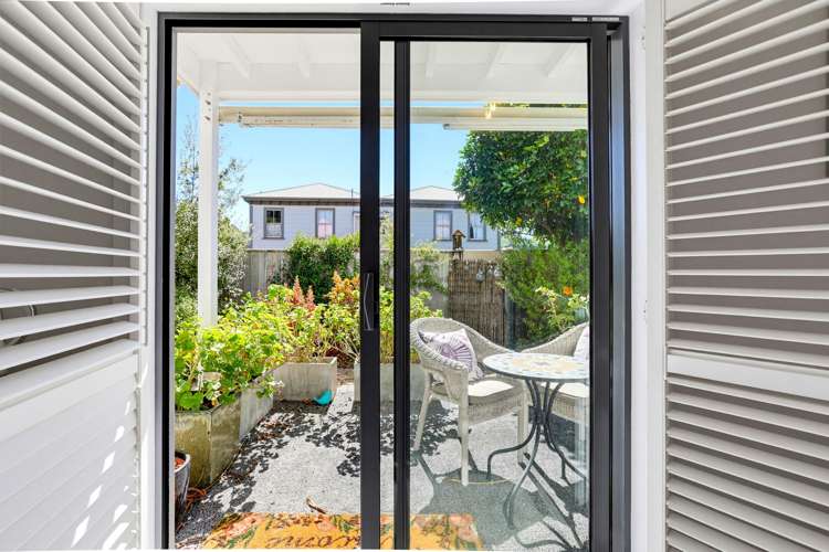 5F Church Street Akaroa_13
