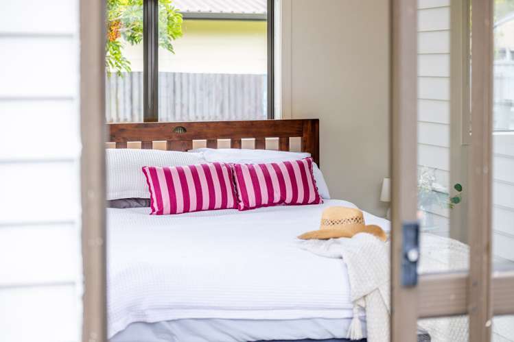 25 Cross Street Raglan_19