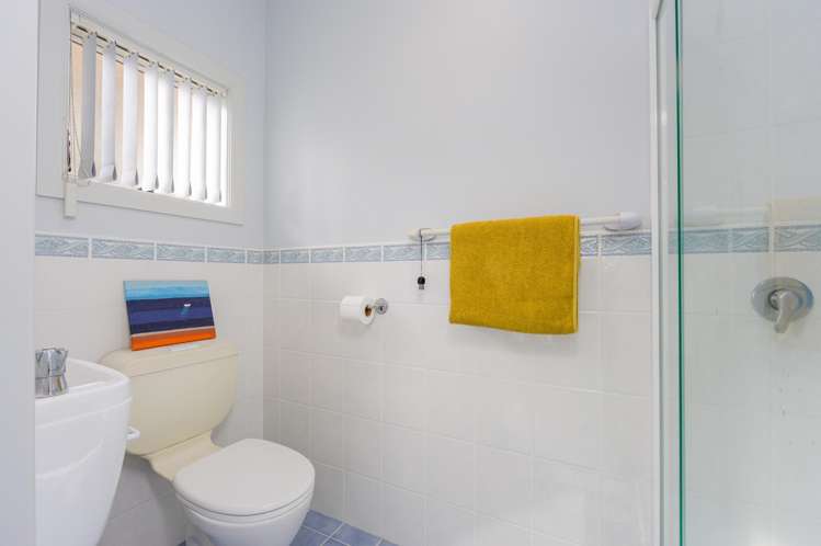 8 Greenway Rise Gulf Harbour_9