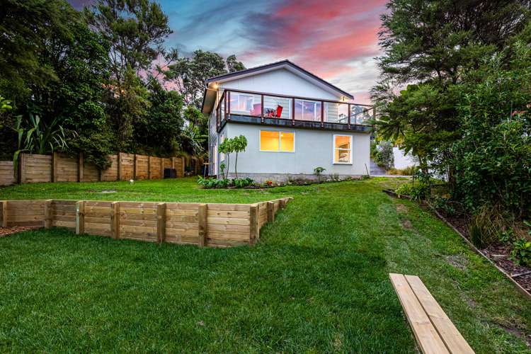 7 Awhiorangi Promenade Swanson_22