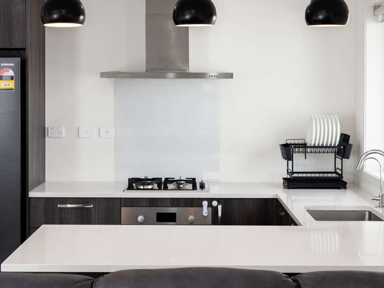 28 Inuwai Street Glenview_5