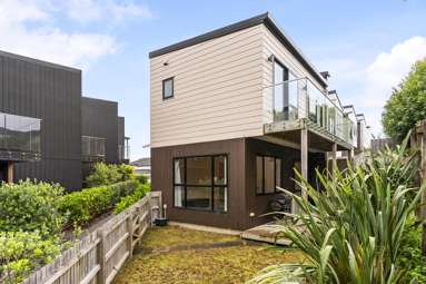16/26 Springvale Drive_1