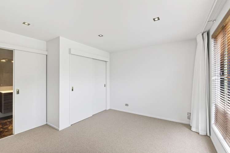 2/66 Powderham Street City Centre_11