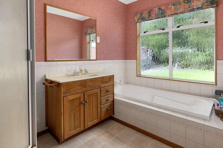 71 Plummers Point Road Whakamarama_15