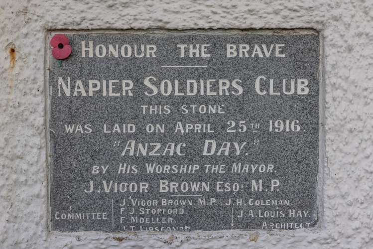 39 Marine Parade Bluff Hill_12