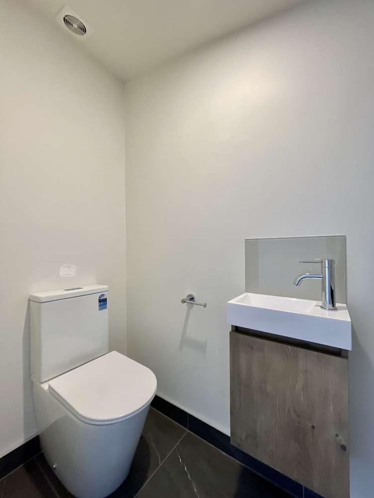 47 Selo Street Glen Eden_10