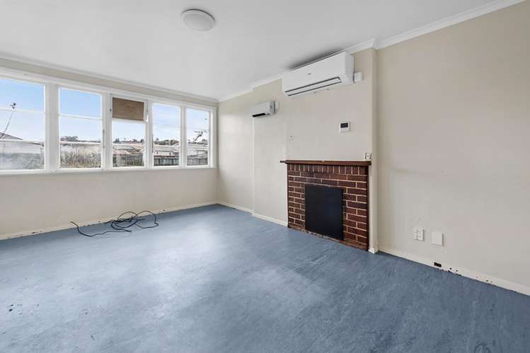 19 and 21 Churchill Avenue Gore_17