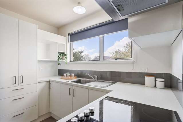 1/6 Quinton Place Bishopdale_3