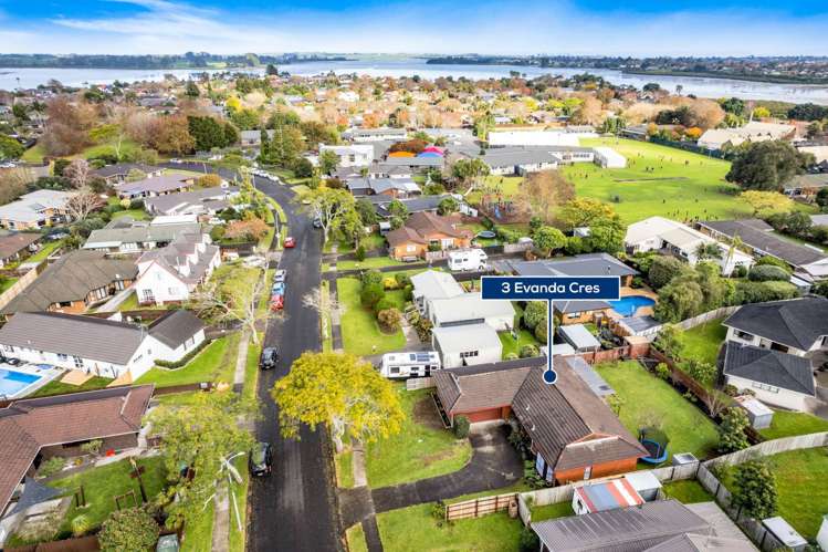 3 Evanda Crescent Conifer Grove_21